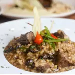 Risoto de filé com funghi