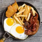Ovos Estrelados com Bacon