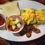 Pan tostado con aguacate