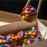 Hot roll chocolate com confete