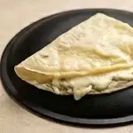 صاج زعتر وجبنة