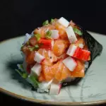 Kani com salmão