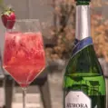 MORANGO C/ CHAMPAGNE.