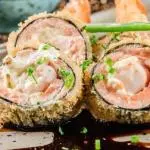 HOT ROLL SALMÃO E QUIEIJO