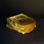 Torrada simples com ovo
