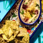 HUMMUS CON PAN PITA O PITA CHIP