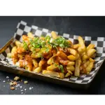 PAPAS FRITAS CON SALSA BRAVA