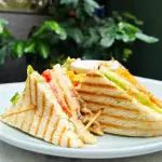 Sandwich club (pollo)