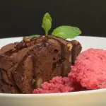 Brownie con helado
