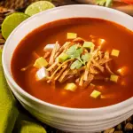Sopa azteca  ( sopa de tortilla )