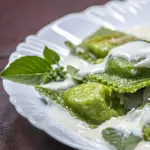RAVIOLI DE ESPINAFRE RECHEADO