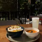 BOWL DE POLLO + SOPA
