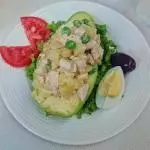 TOMATE O PALTA A LA REINA