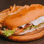 Chivito Canadiense
