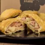 Empanada Salchicha-Queso