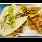 QUESADILLA DE POLLO