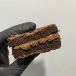 Hamburguinho de brownie com nutella
