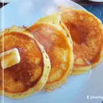 Hot-cakes con fruta