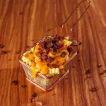Batata M + Cheddar e Bacon