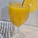 SUCO MANGA COM MARACUJÁ