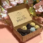 Caixinha com 8 brigadeiros