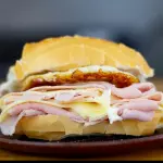 Misto quente com ovo