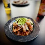 Taco dorado con aguachile.