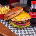HAMBURGUESA BON JOVI-COMBO🍔🍟🥤