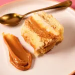 Bolo Gelado- Doce de Leite c/ Coco