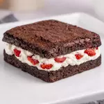 Brownie - Ninho e Morango
