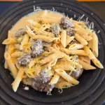FILETINO AO MOLHO QUATRO QUEIJOS