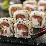 Uramaki Salmão