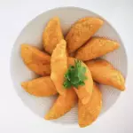 🌽10 Mini pastéis de milho