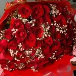50 rosas vermelhas  (Buquês Gigante)