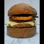 DG Onions + batata rustica + bebida