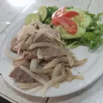 Bistec encebollado