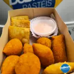 DBZ BOX 10 MINI SALGADOS MISTOS