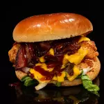 Polloburguesa crispy con Bacon