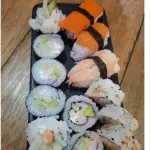 Nigiris y sushi