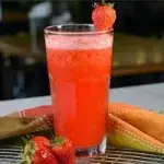 Jugo de Fresa en agua