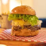 H. Bacon + Papas a la francesa