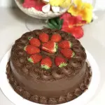 Bolo revestido com Ganache