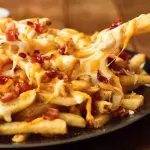 Batata Frita catupiry e bacon