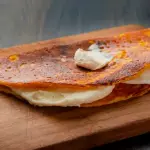 Cachapa queso de mano y chorizo
