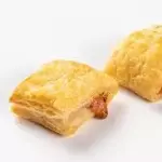 Mini folhado de ameixa e bacon