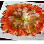 Carpaccio de salmão