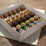 CAIXA COM 30 BRIGADEIROS