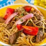 Tallarines saltado