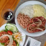 Linguiça Acebolada