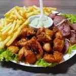 Frango + Calabresa + Fritas